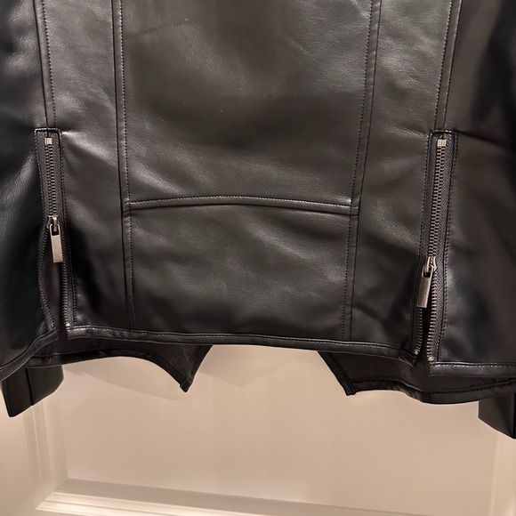 Bagatelle Collection Mixed Media Moto Jacket Black Gray Size 1X NWT - Picture 5 of 6